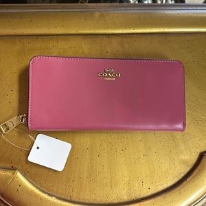 Coach Zip Around Wallet pink